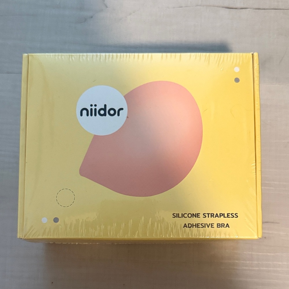 Niidor Silicone Strapless Adhesive Bandeau - Pink